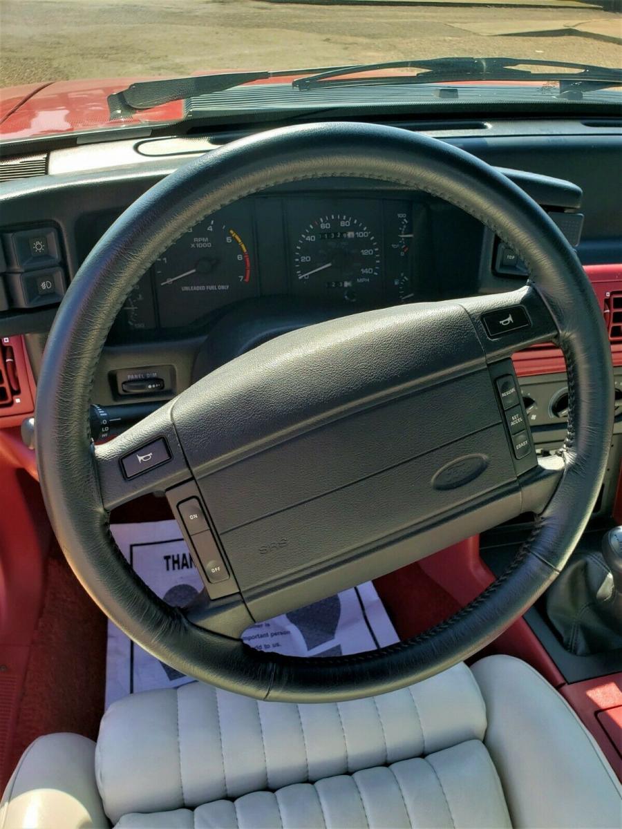 Панель приборов Ford Mustang GT Convertible (66B) 1990 года  (фото 13 из 24)
